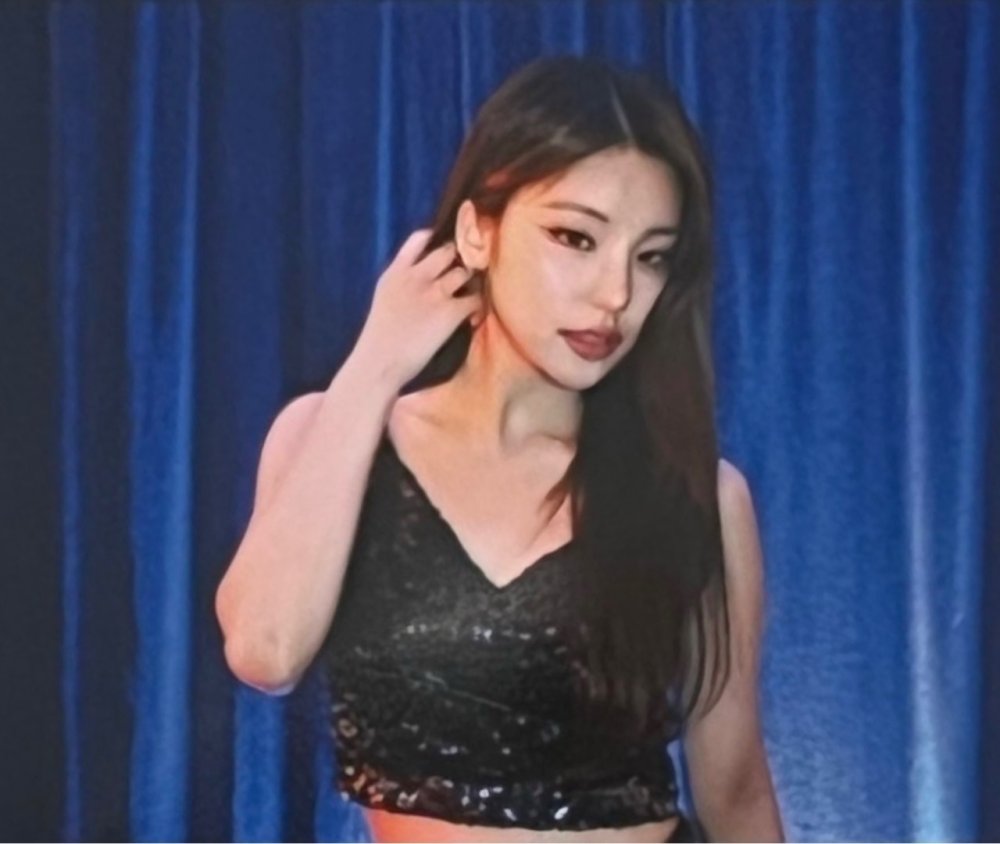 Yoji Itzy heart
