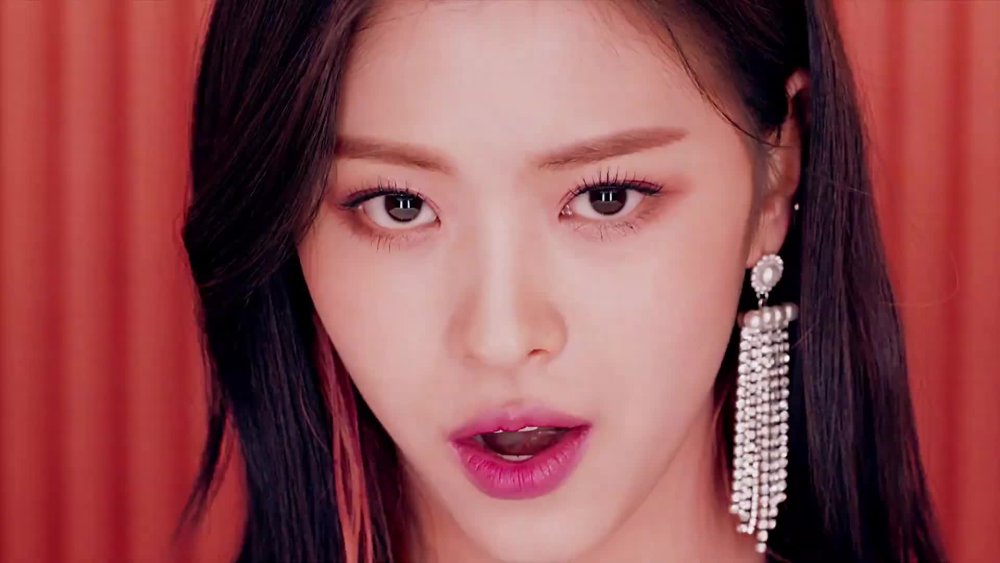 Yeji Aotm