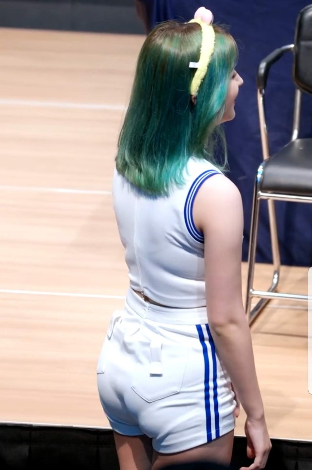 MOMOLAND REBOK NANCY