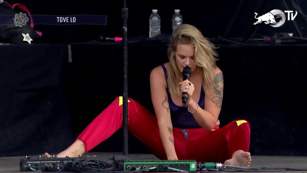 Tove LO Al..om