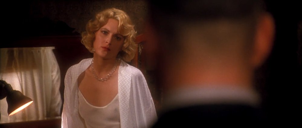 Leslie Mann Hero Loner