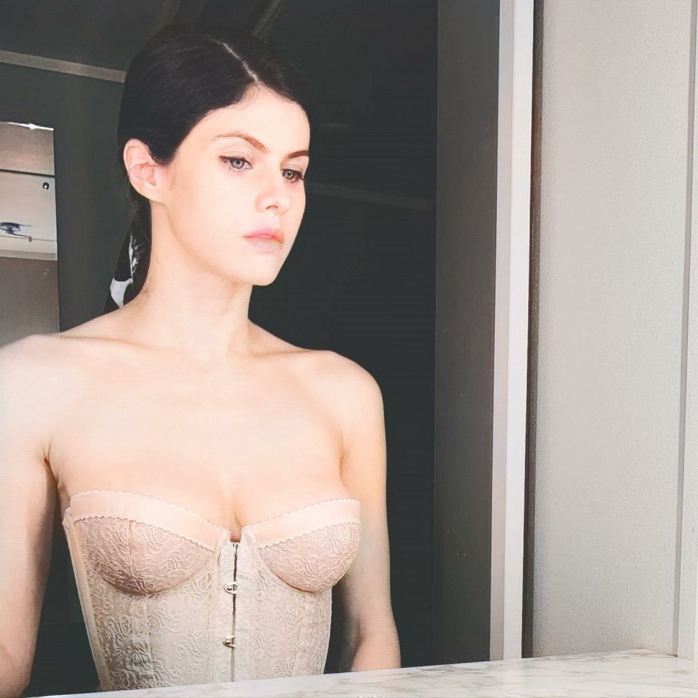 Alexandra Daddario Boobs