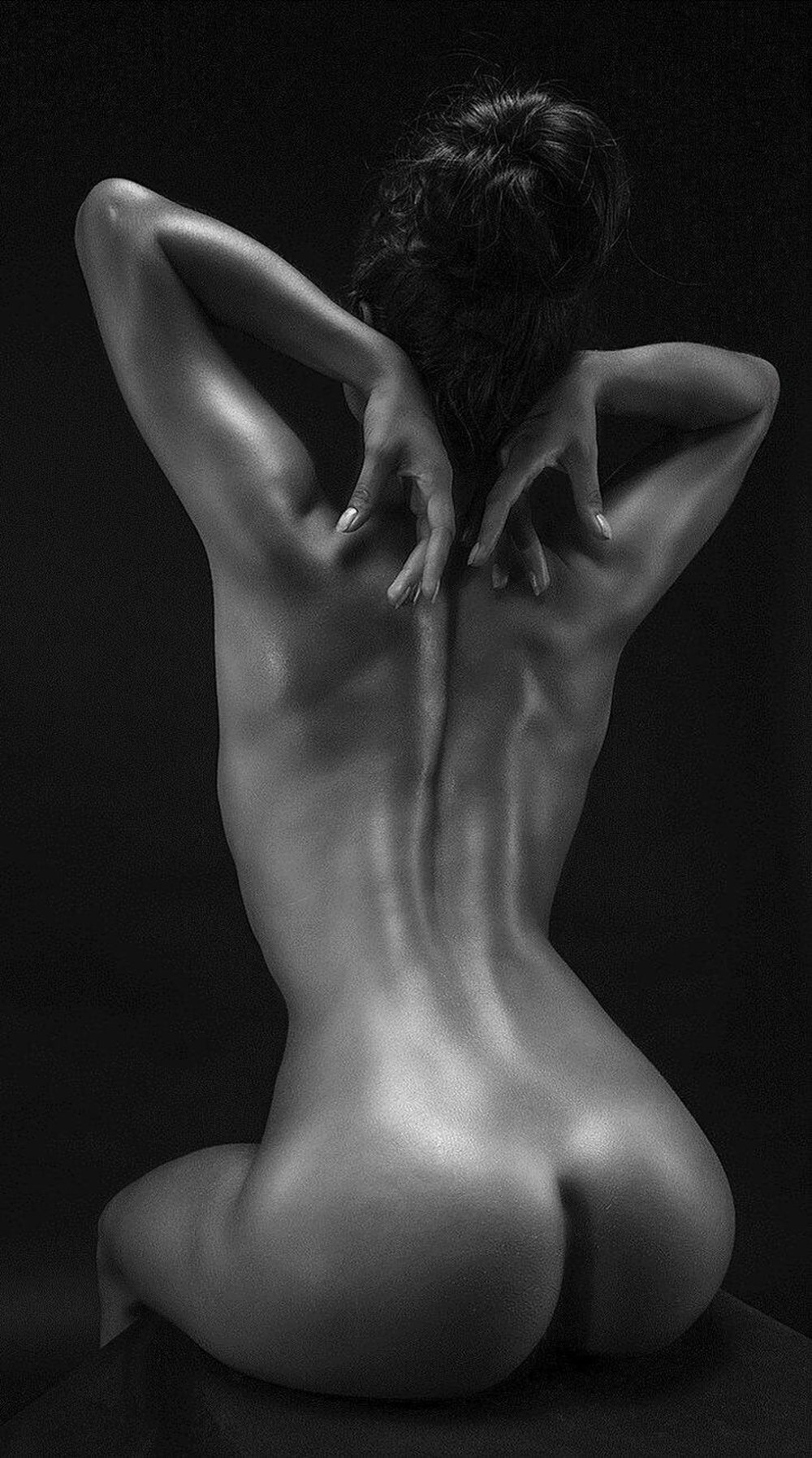 Naked women blackly white