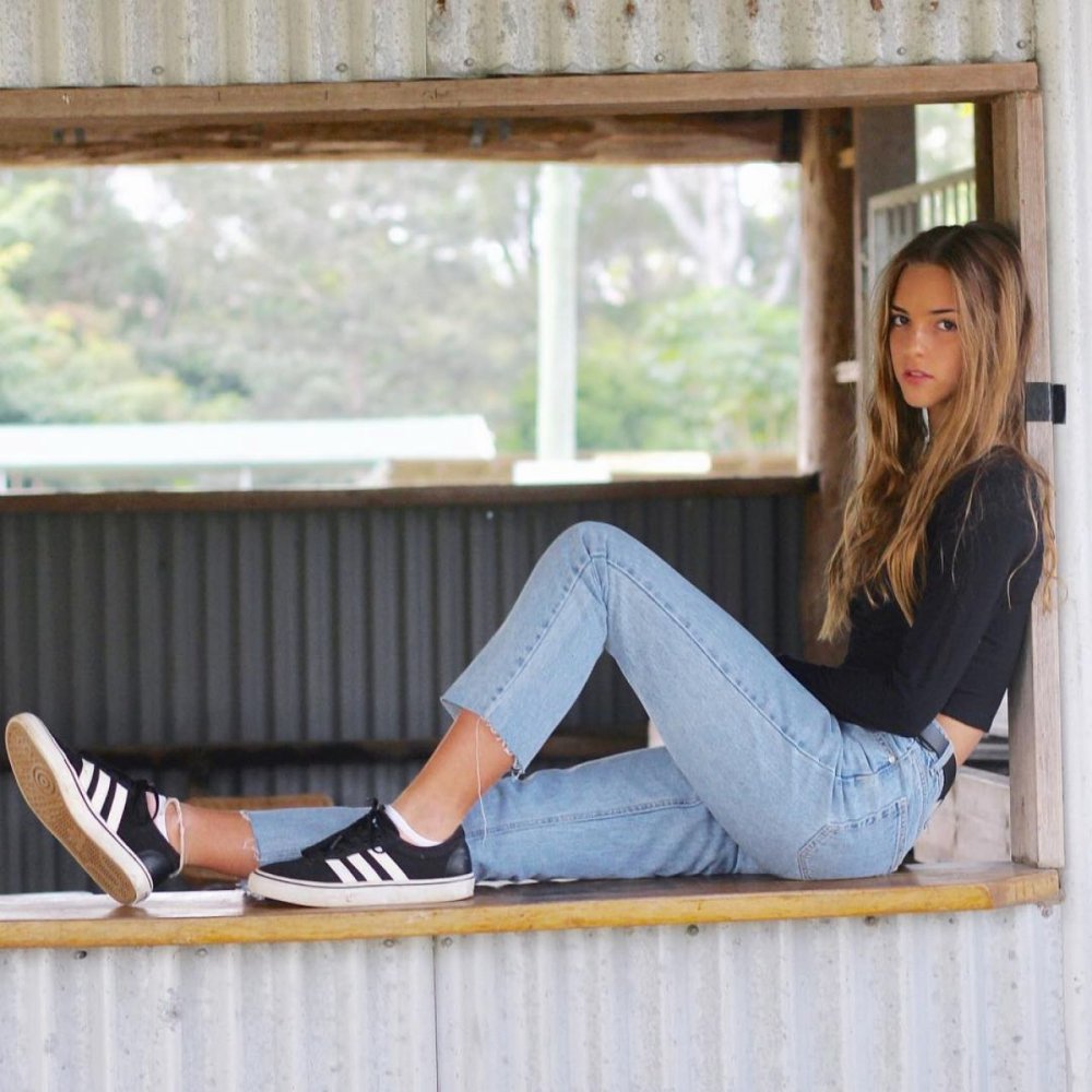 Emily Feld 2003