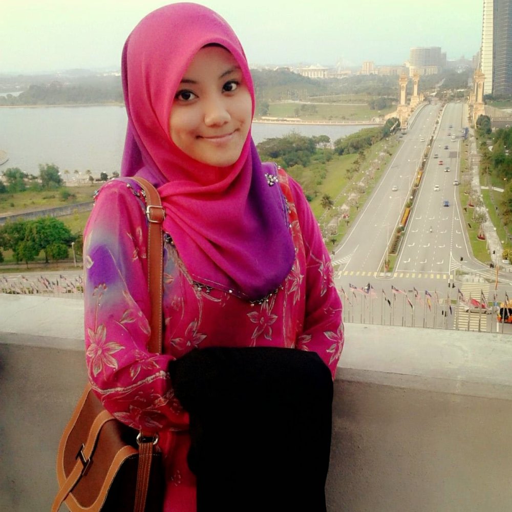 Jilbab Montok Ngentot