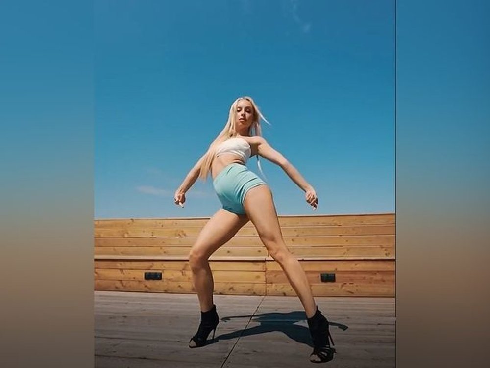 When you decided to dance, you give a joke a girl