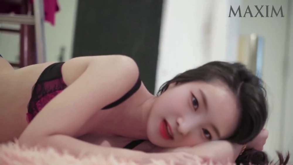 Korean models Maxim