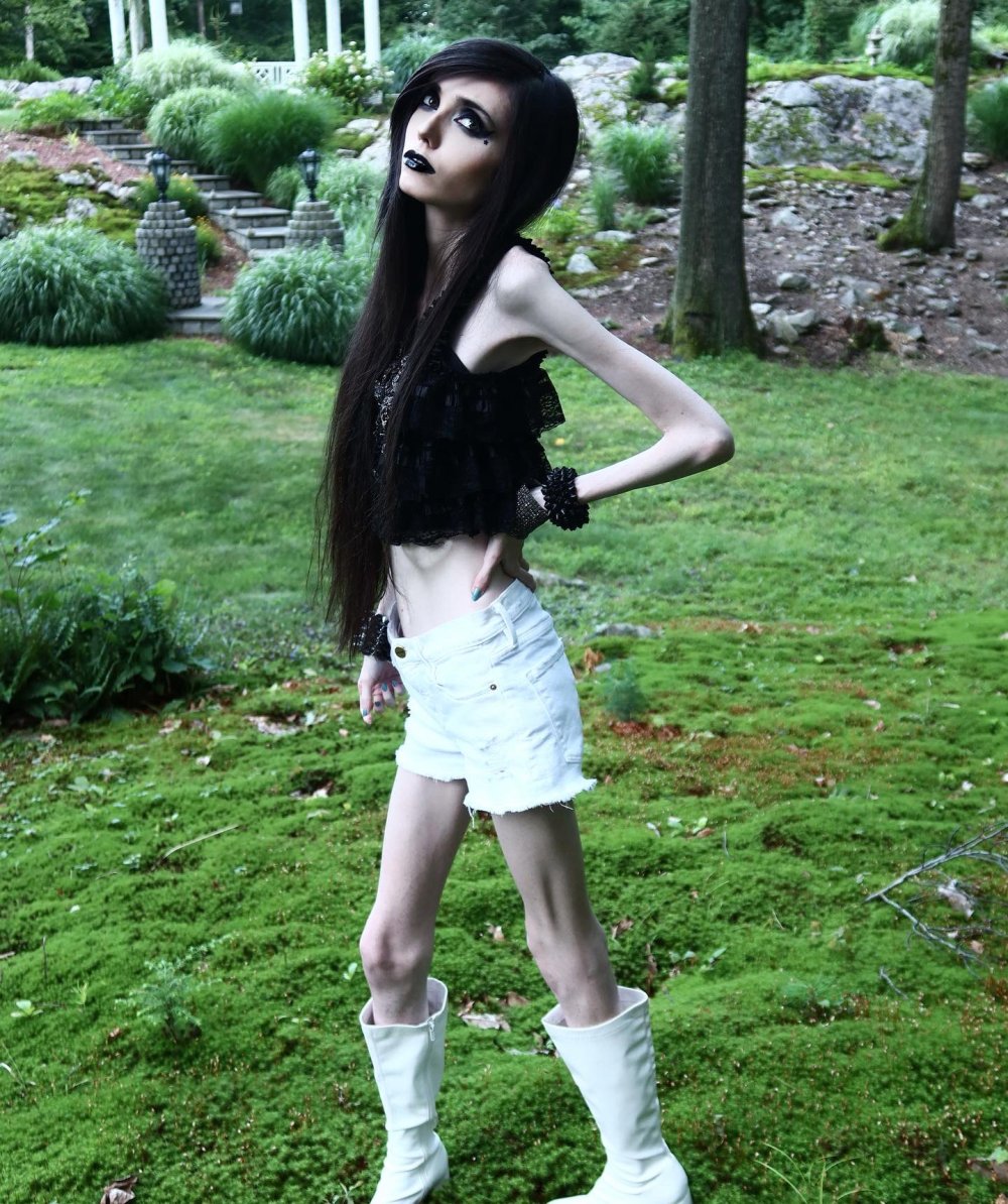 Eugenia Cooney to weight loss