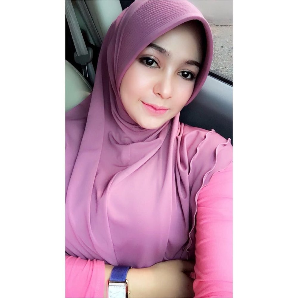 Missbabyhuda JilBoobs