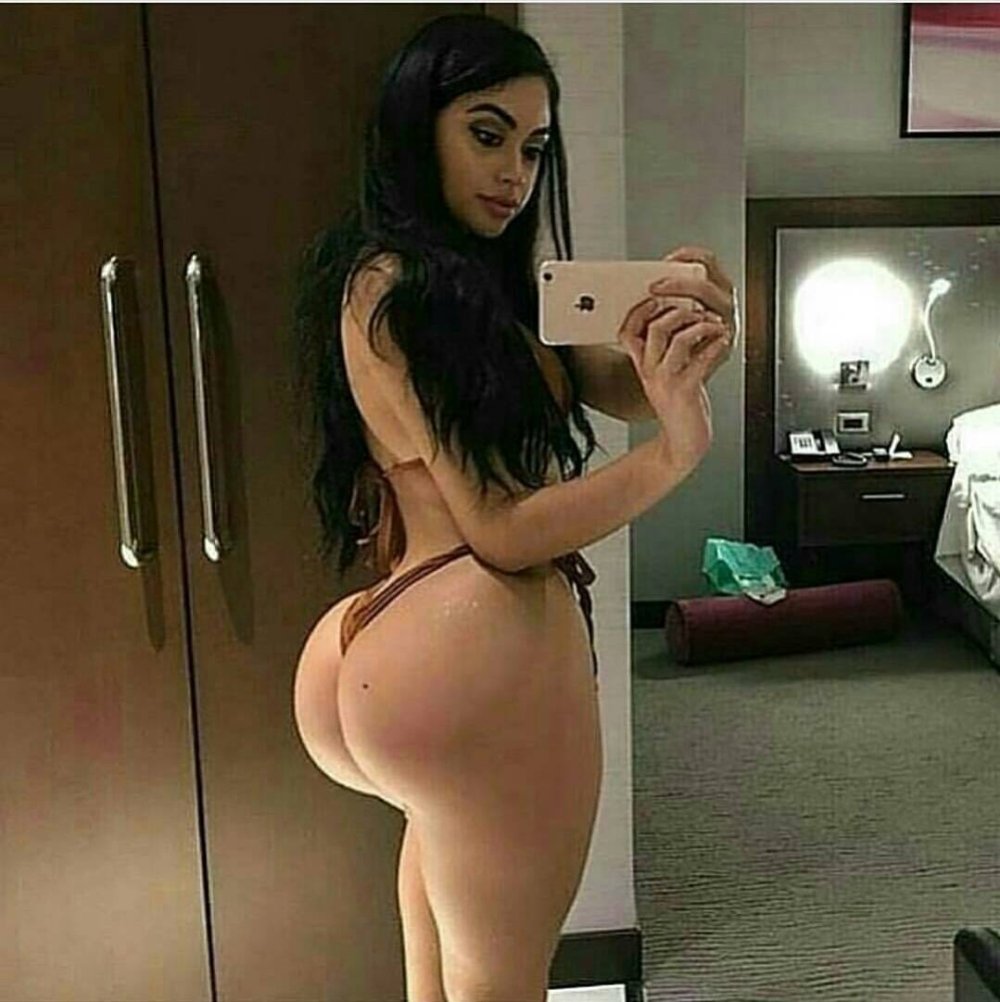 Helga Snookati nudity