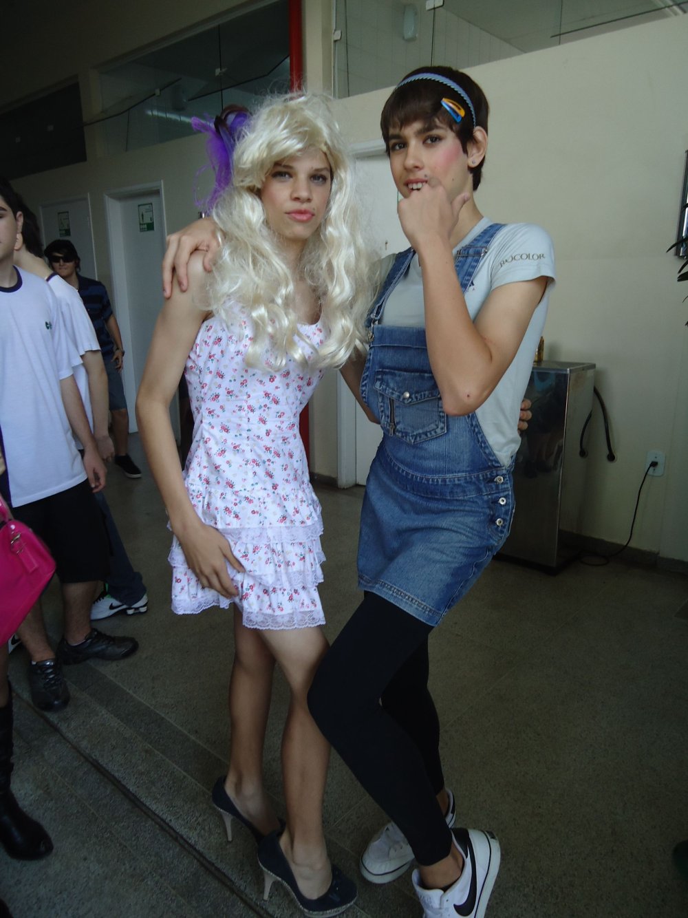 Crossdressers in tights