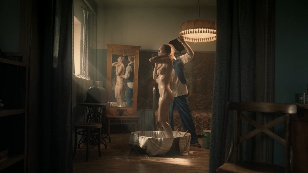 Agnia Ditkovskite is naked