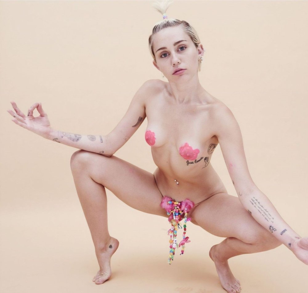 Mature opera singers naked