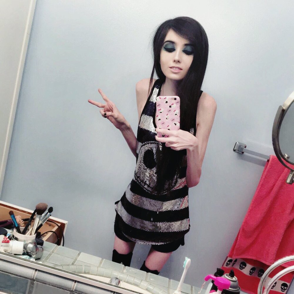 Eugenia Cooney 2020