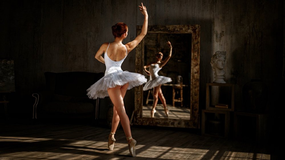 Anna Sigarch Ballerina