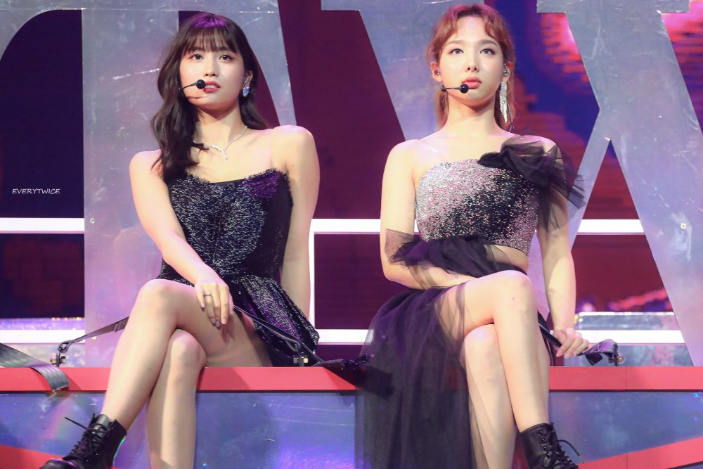 Hirai Momo figure
