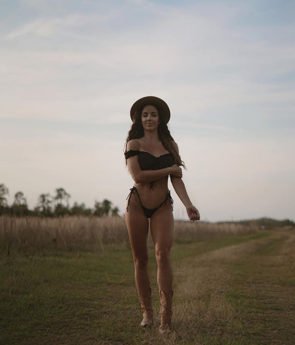 Fitness Curls Chelsea Green