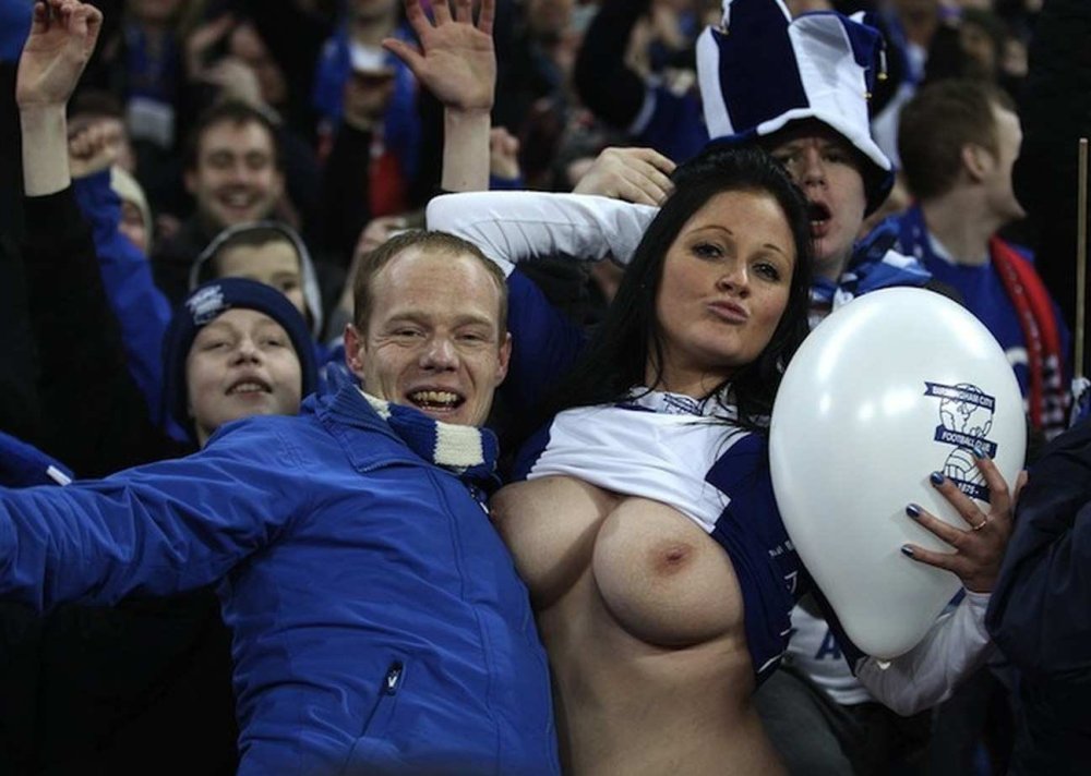 Nelly Korovkin football player boobs