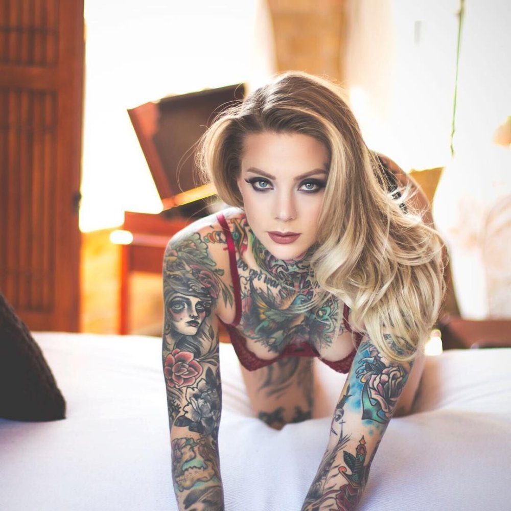 ANGELA MAZZANTI MODEL