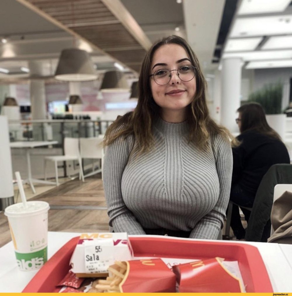 Milada Moore plums onlyfans