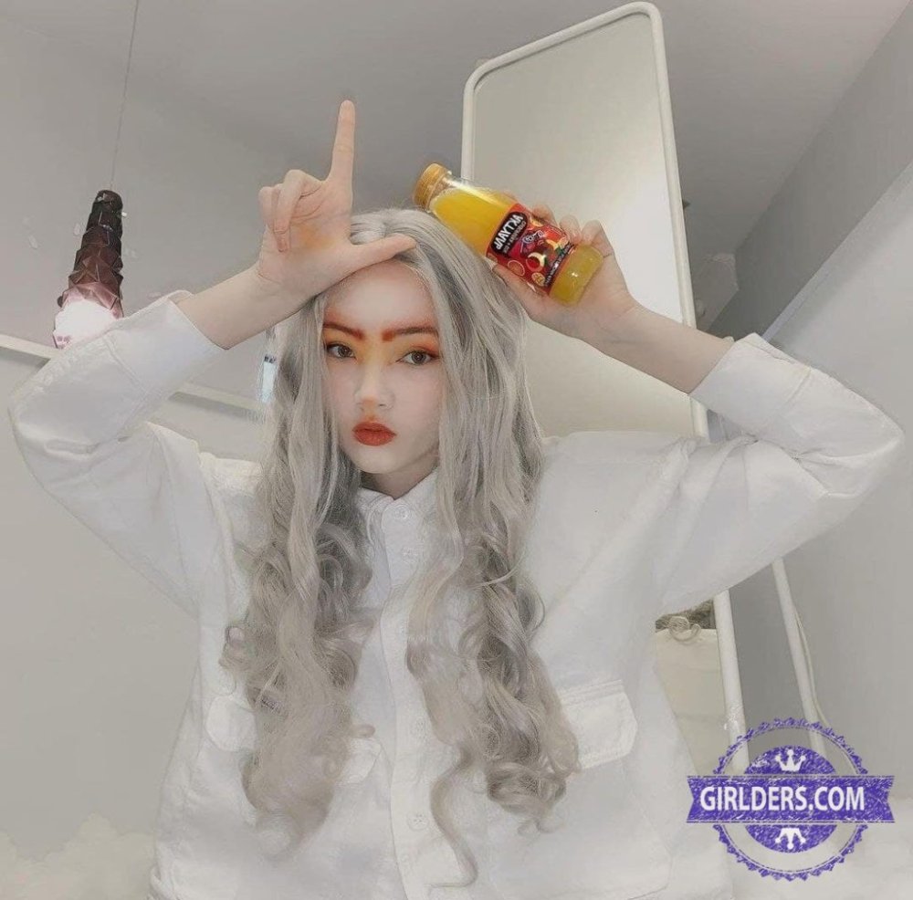 Karina Karambeibi 2020