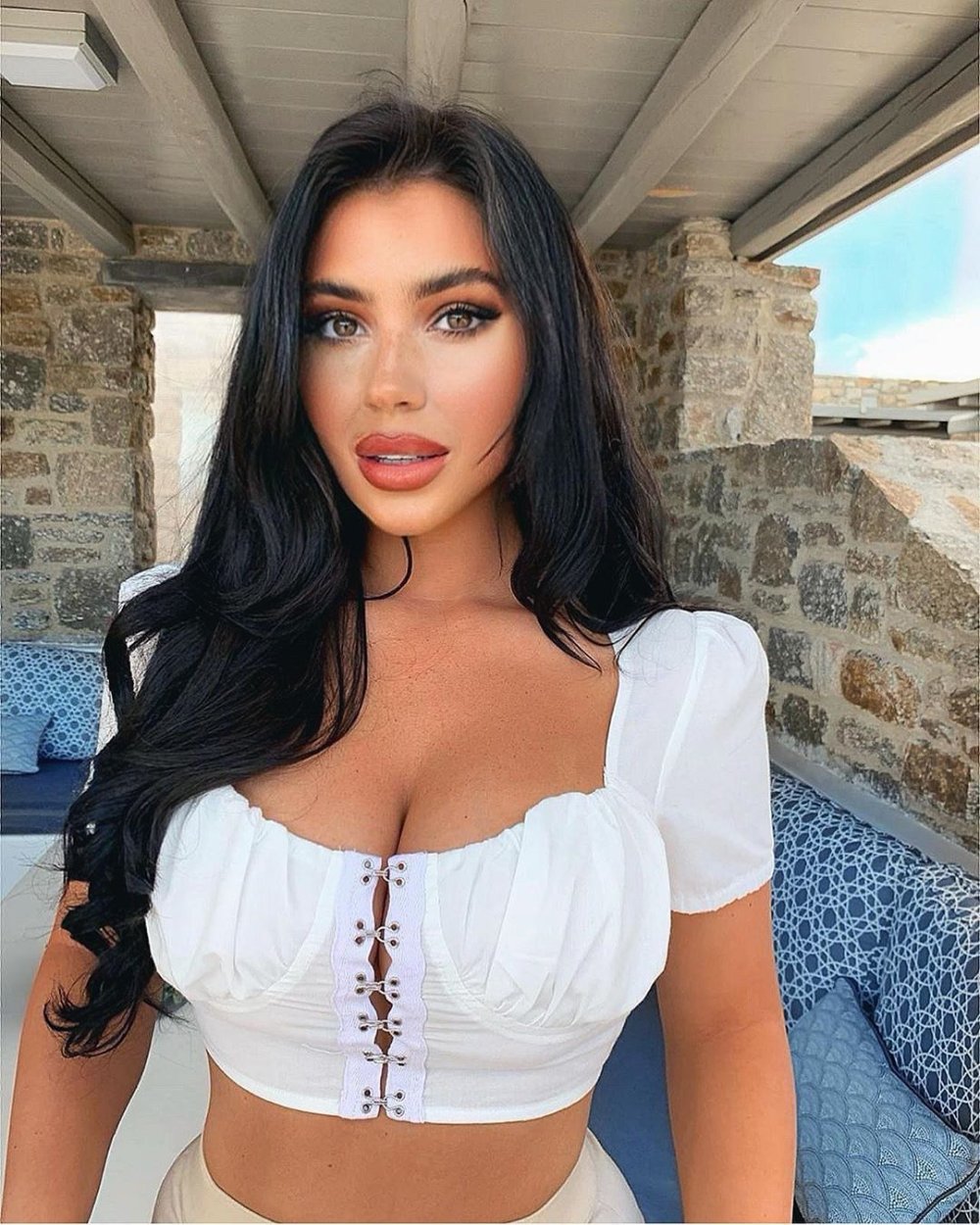 Georgina Gentle is hot