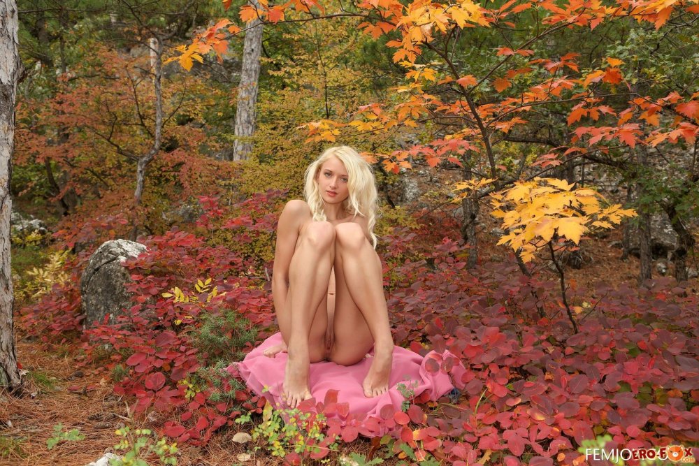 . Sext photo solo All Atk Sadie Blair