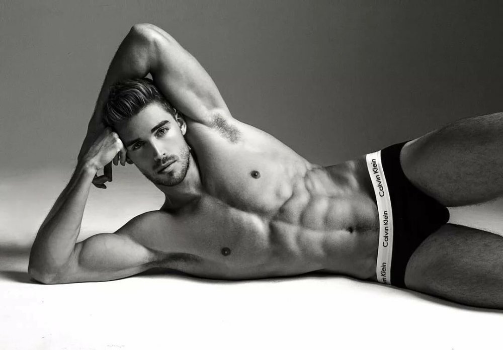 Men Model Uncut