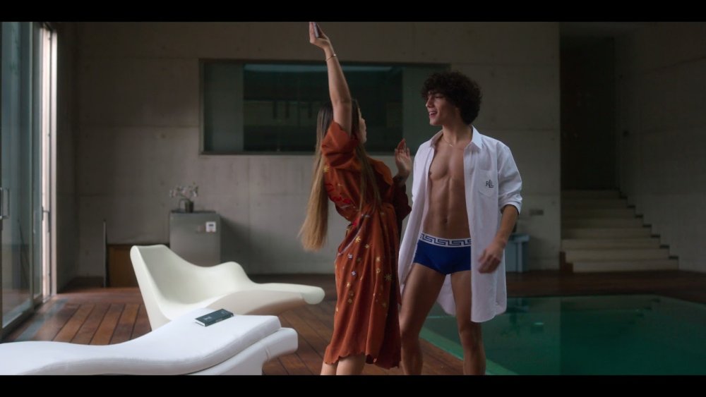 Paola hermosín in contact