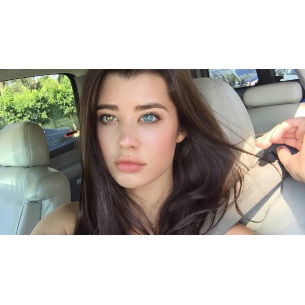 Sarah McDaniel chest selfie