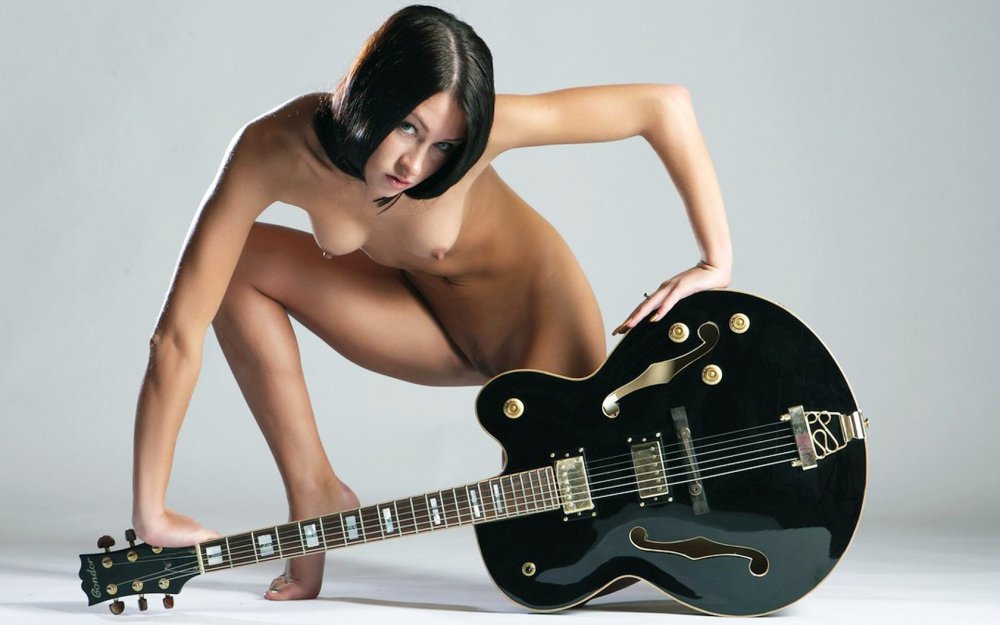Rock nude