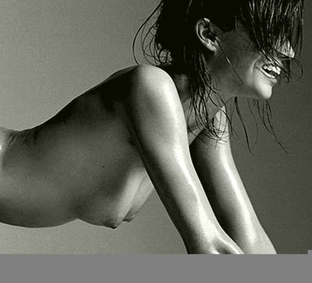 Model Miranda Kerr Naked