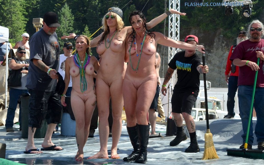 Guys undress in public