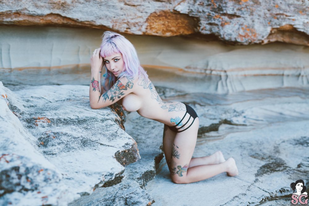Vehera naked suisade gerls nude