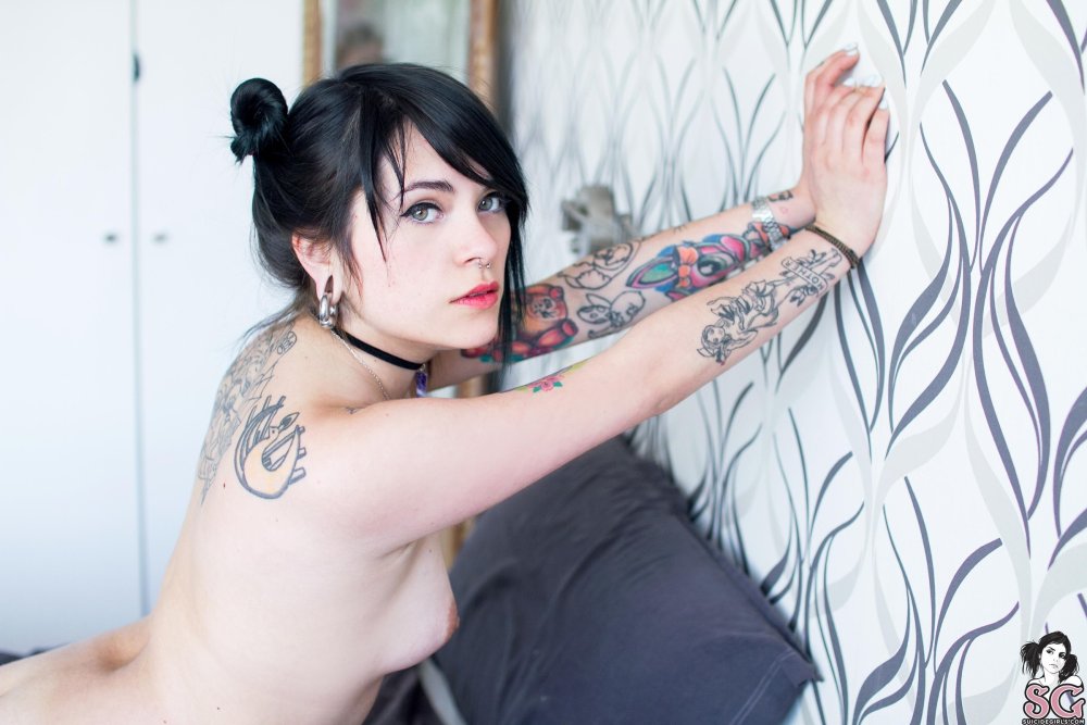 Ariel SG Naked Suicide Girls Kira Cooper