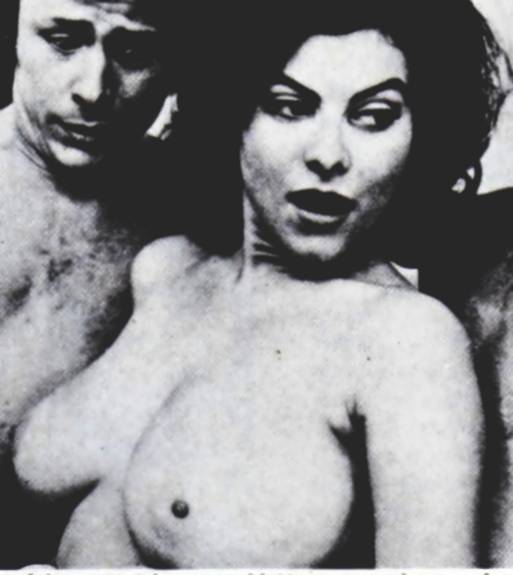 Megalin Echikanvok is naked