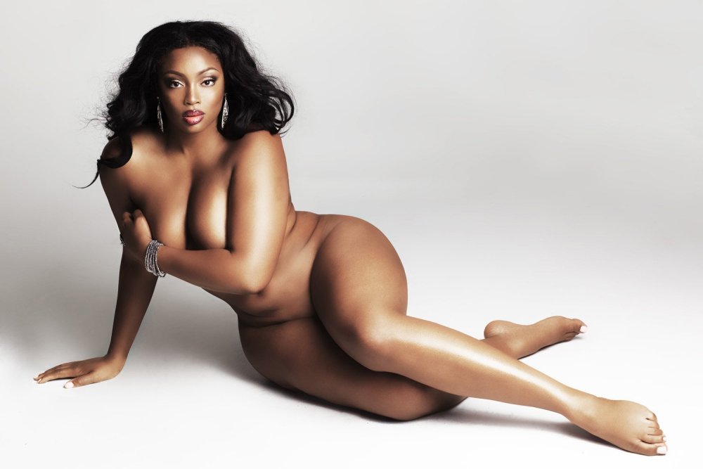 Full girls in the style of nude
