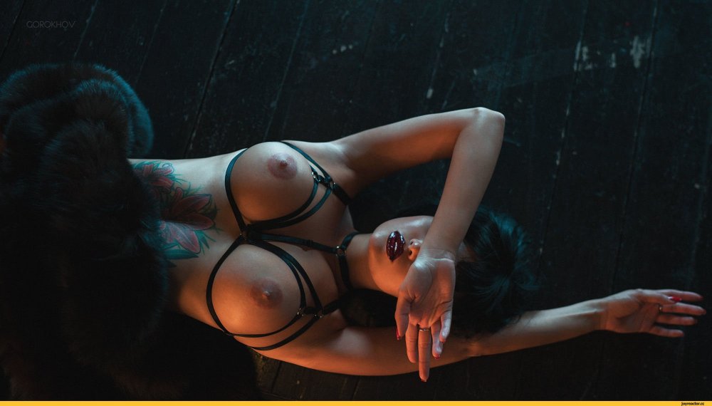 Czech model Karin Spolnikova