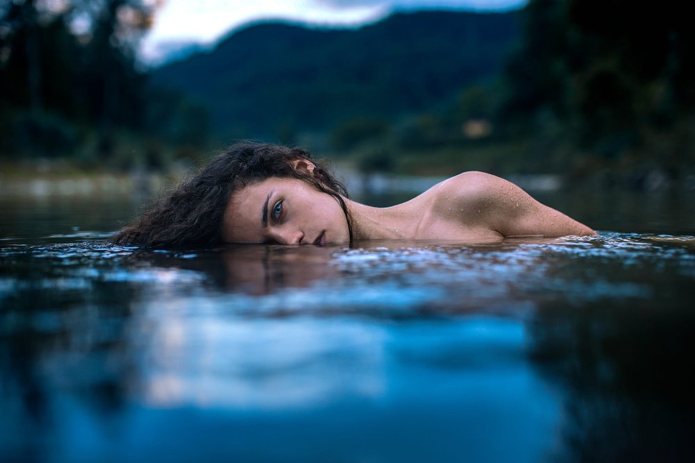 Photoshoot in the water