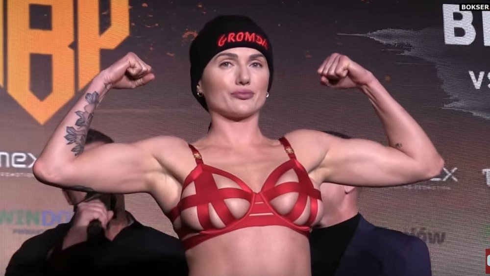 Girl fighter MMA Ewa Brodnicka