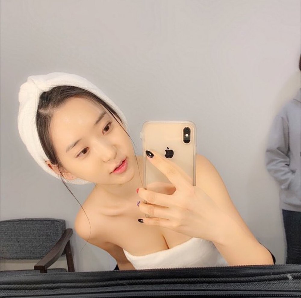 Shin Jae Eun Pool