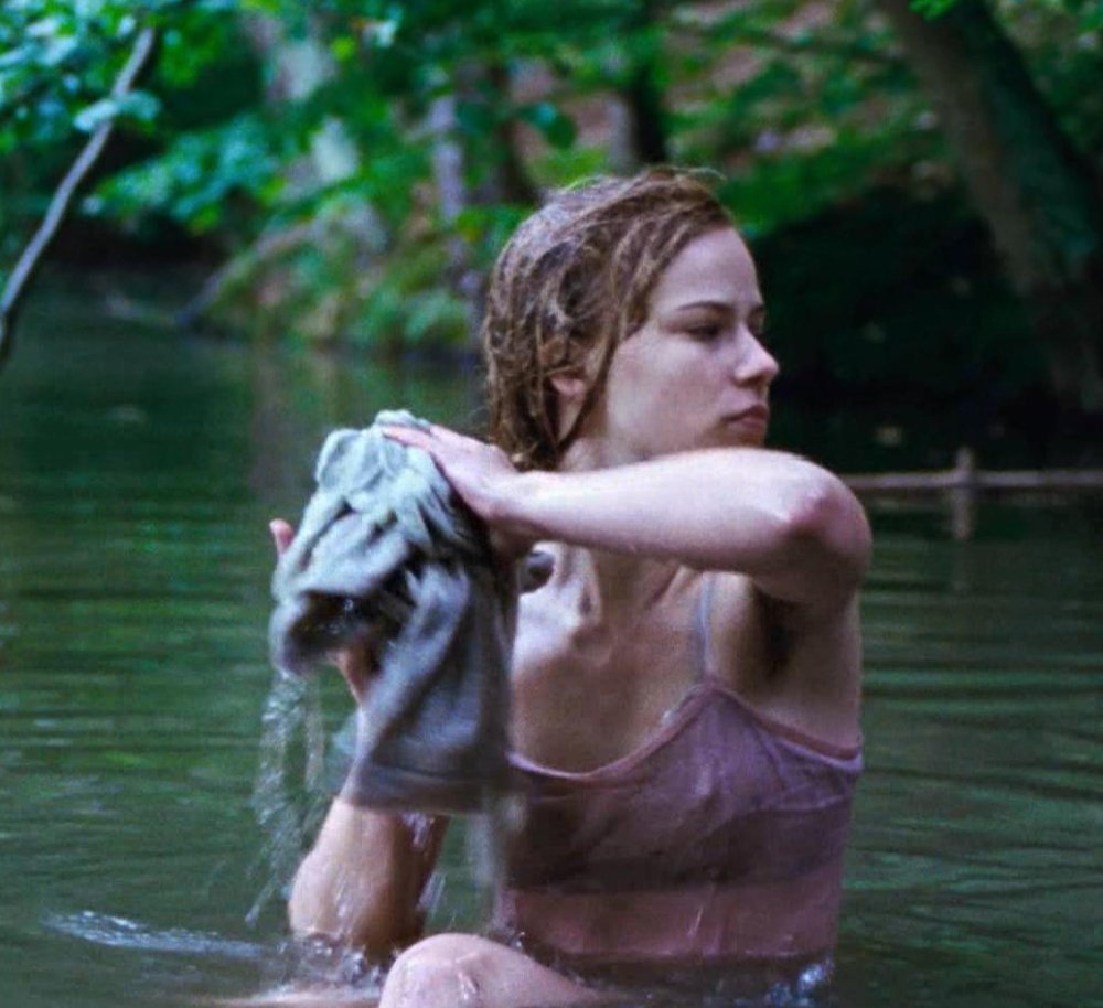 SASKIA ROSENDAHL Scene