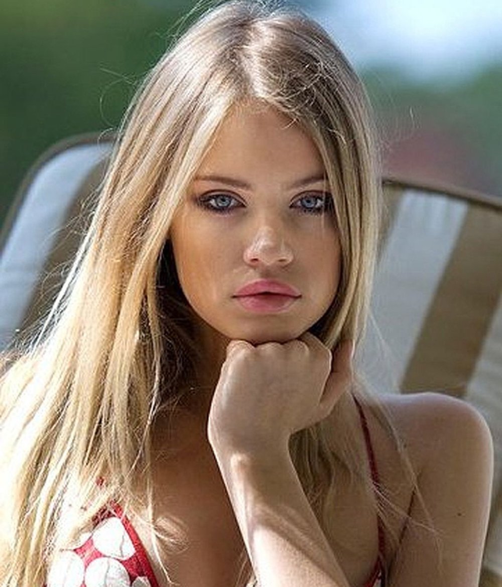 Xenia tchoumitcheva 2009