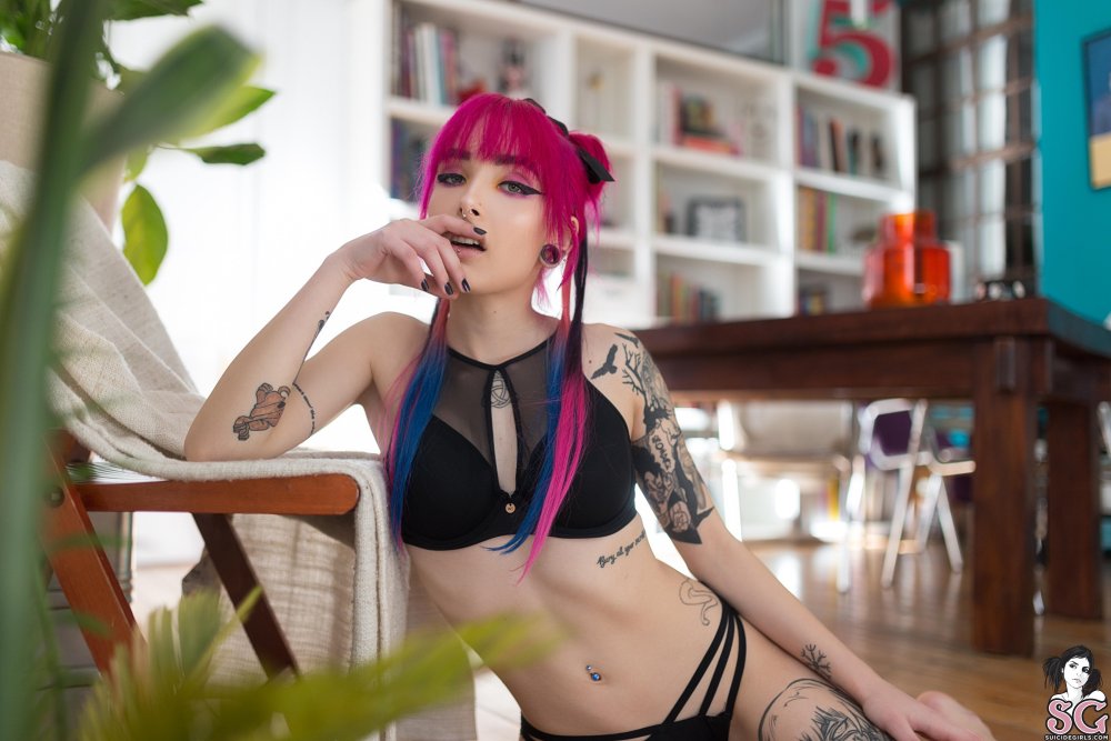 Kaegune Suicide Poosy