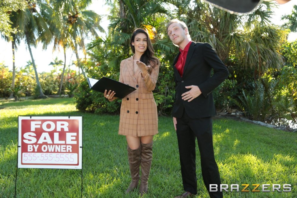 Brazzers Christmas New Girl