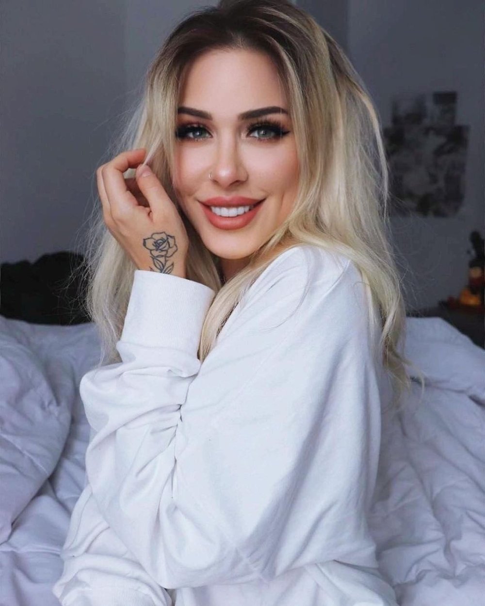 Nicky Valentina Rose