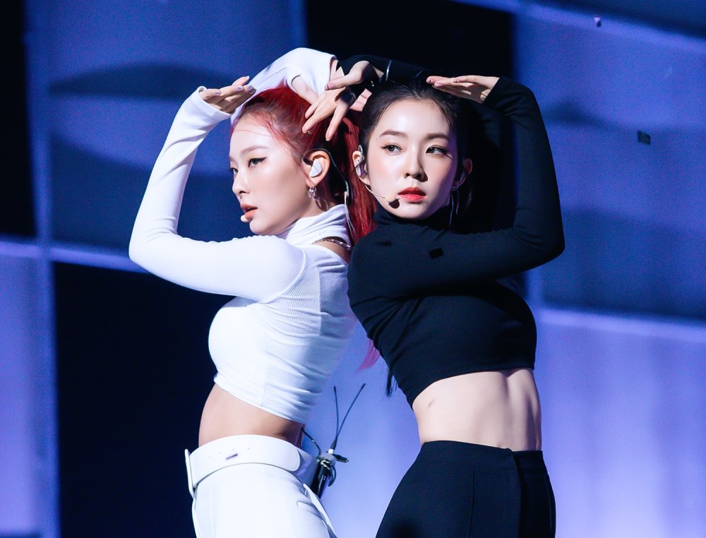 KPOPFAP buttocks