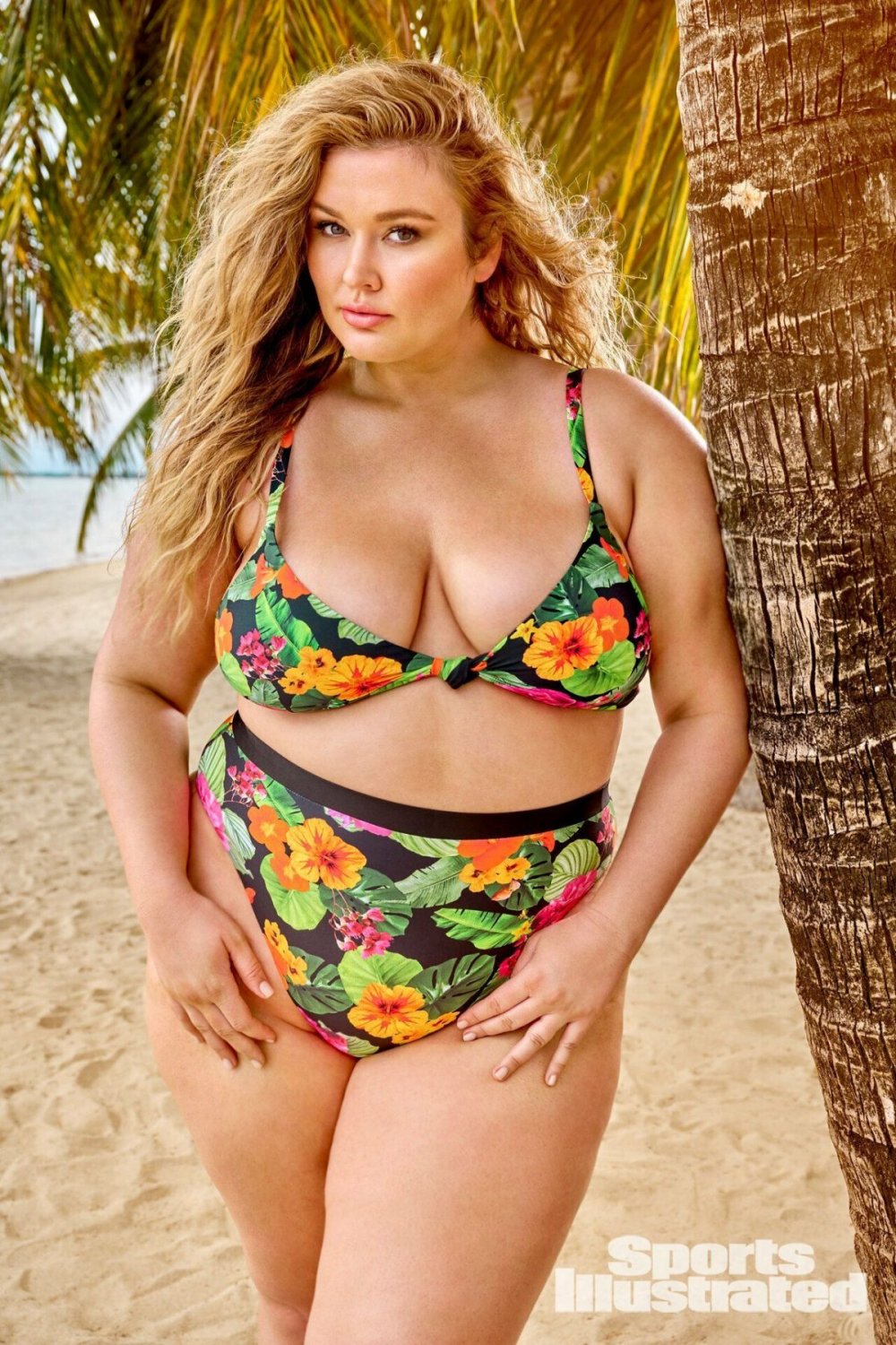 Hunter McGradi naked