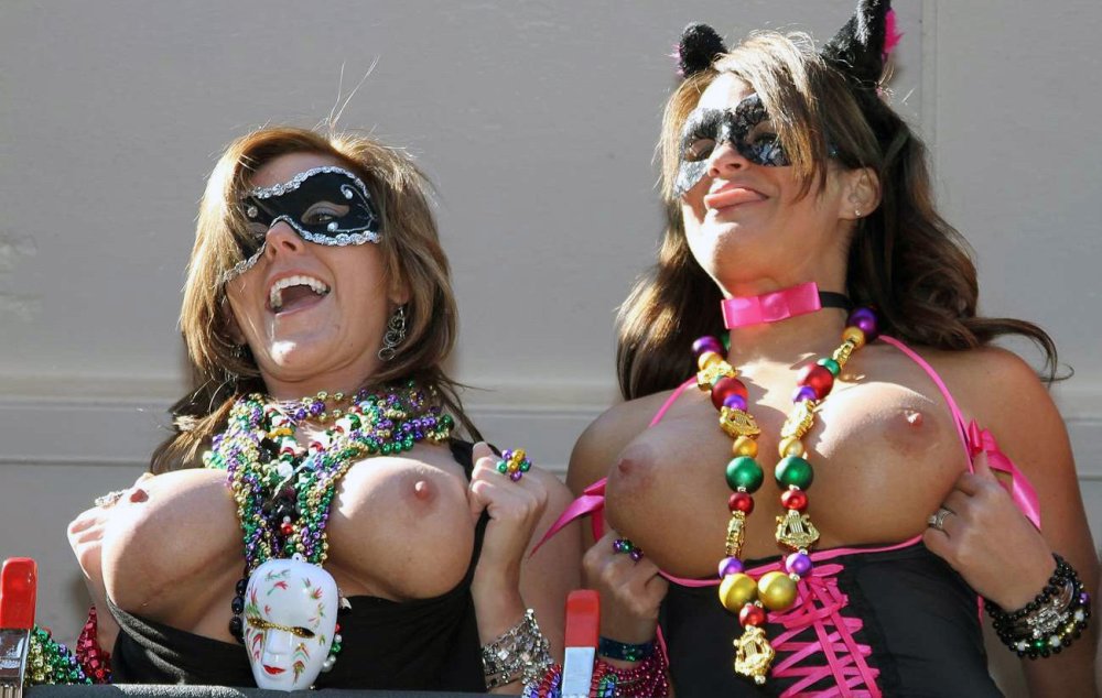 Mardi Gra in New Orleans Tits