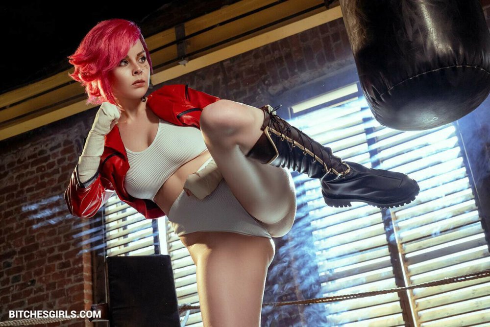 Helly Valentine (Helly Valentine)
